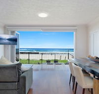 Beachfront Palm Beach Townhouse - Port Augusta Accommodation