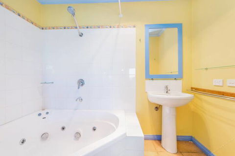 Apollo Panorama Guesthouse - Port Augusta Accommodation 7