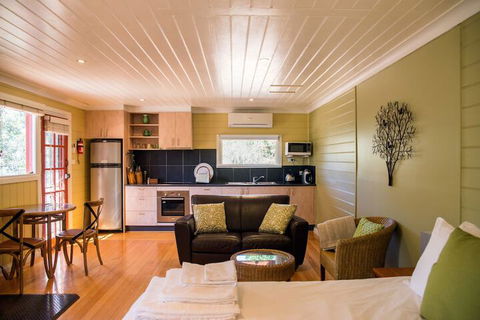 Avalon Private Spa Villa - Adults Only - Port Augusta Accommodation 2