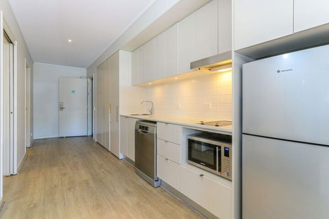 Lagoon Pool 2 Bedroom Spa Suite - Port Augusta Accommodation 2
