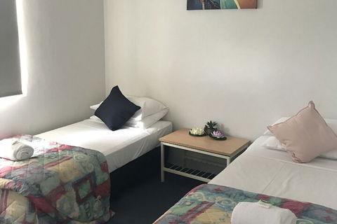 Tin Can Bay Budget Accommodation - Port Augusta Accommodation 5