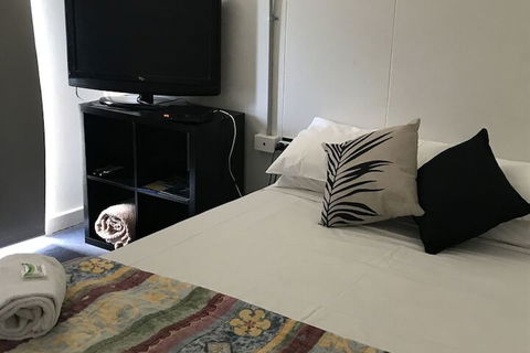 Tin Can Bay Budget Accommodation - Port Augusta Accommodation 3