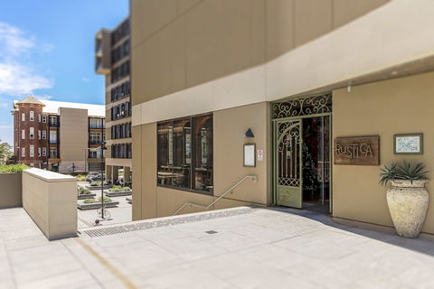 Astra Apartments Newcastle East - Port Augusta Accommodation 0