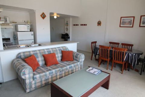Razorback 1 - Razorback Plaza Jindabyne - Port Augusta Accommodation 0