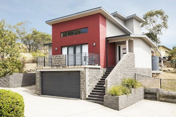 Eclipse 5- Spacious Townhouse - Port Augusta Accommodation 2