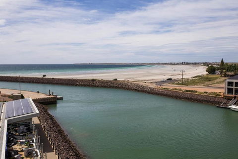 Ocean View Luxury Apartment & Suite - Port Augusta Accommodation 3