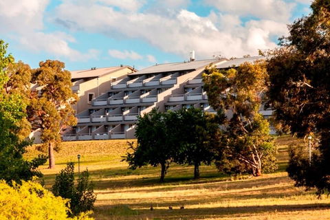 Horizons 418 - Lake Jindabyne Waterfront - Port Augusta Accommodation 0
