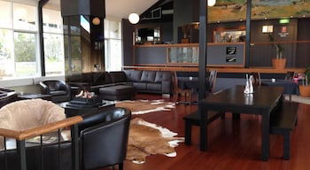 Horizons 216 - Lake Jindabyne Waterfront - Port Augusta Accommodation 0