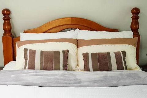 Moon House - Port Augusta Accommodation 5