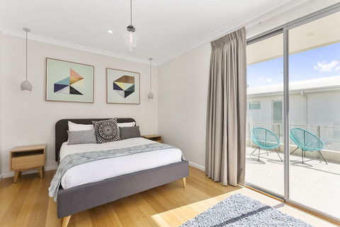 Cylinders Beach House At Salt Village - Port Augusta Accommodation 0