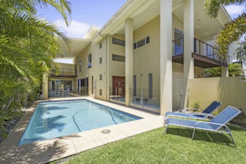 ANGOURIE HOUSE SALT VILLAGE - Port Augusta Accommodation 0