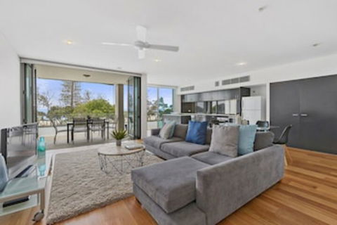KINGSCLIFF NOR NOR EAST 101 On MARINE PARADE - Port Augusta Accommodation 0