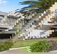 The Peninsula at Hope Island - Port Augusta Accommodation