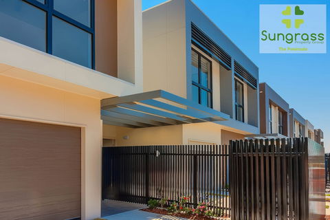 The Peninsula At Hope Island - Port Augusta Accommodation 5