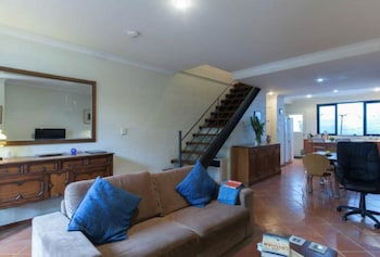 Fremantle Terrace Townhouse - Port Augusta Accommodation 1