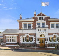 Cygnet Old Bank B  B Cafe  Gift Store - Port Augusta Accommodation