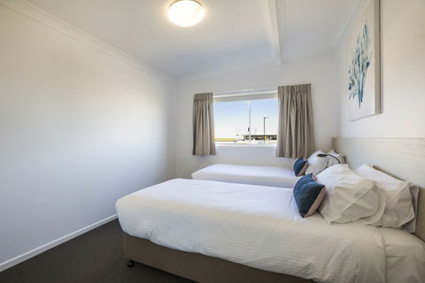 Nightcap At Golden Beach Tavern - Port Augusta Accommodation 2