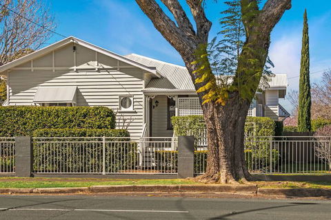 Frangipani House - Port Augusta Accommodation 1