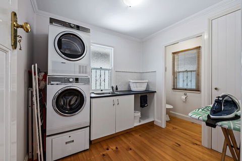 Frangipani House - Port Augusta Accommodation 6