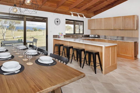 Peak View House - Port Augusta Accommodation 3