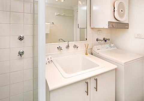 Central Abode Modern Apartment In The Heart Of Jindabyne - Port Augusta Accommodation 2