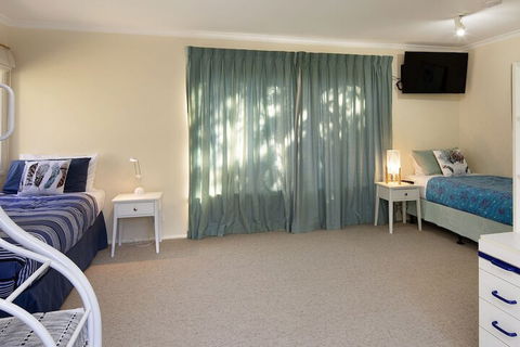 Cobbon Retreat - Port Augusta Accommodation 6