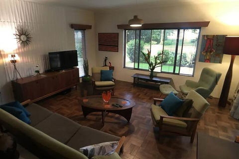 Silver Sands - A Unique Retro Beauty - Port Augusta Accommodation 4
