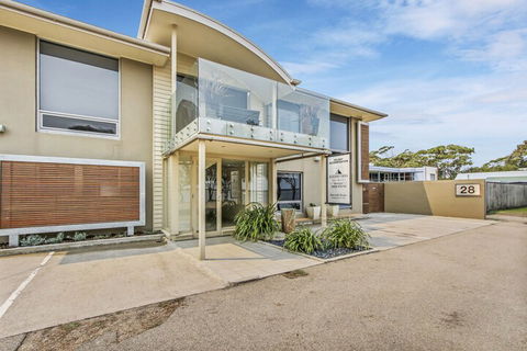 A Window On The Bay - Port Augusta Accommodation 2