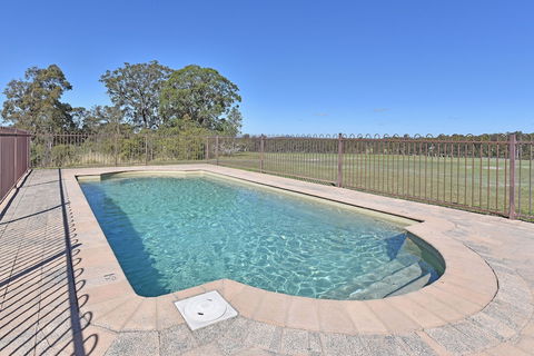 Ironstone Estate - Port Augusta Accommodation 1