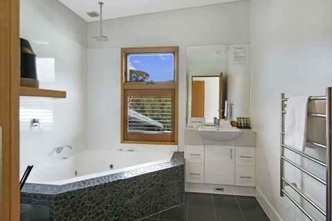Grey Mare Chalet - Port Augusta Accommodation 4