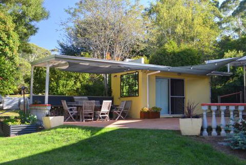 A Bach At Bright Bright VIC - Port Augusta Accommodation 0