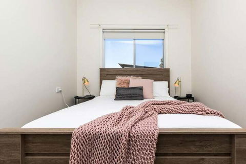 2 Bedroom With Parking Near Central Cessnock - Port Augusta Accommodation 3
