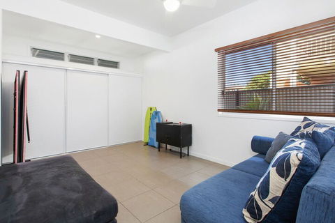 BEACH HOUSE On PEARL - Port Augusta Accommodation 5