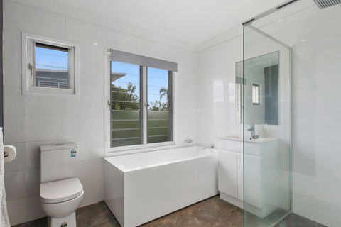 BEACH HOUSE On PEARL - Port Augusta Accommodation 7