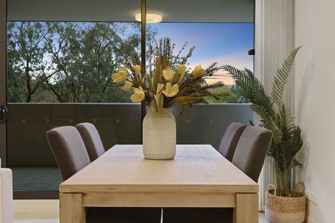 HomeHotel Spacious Luxury Apt Next To Shopping - Port Augusta Accommodation 5