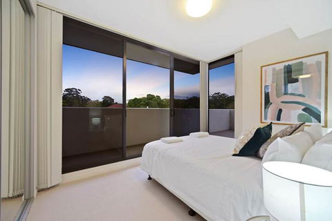 HomeHotel Spacious Luxury Apt Next To Shopping - Port Augusta Accommodation 4