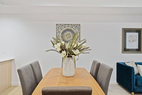 HomeHotel New & Comfort 3 Bedrooms - Port Augusta Accommodation 7