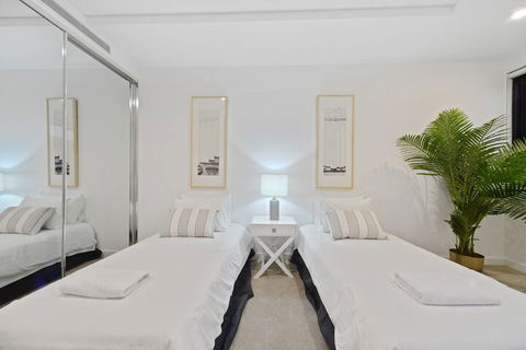HomeHotel New & Comfort 3 Bedrooms - Port Augusta Accommodation 6
