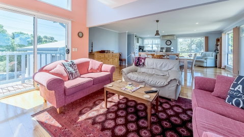 THE Lighthouse Surf Side - Port Augusta Accommodation 2