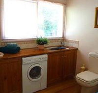 Australian Home Away at Eltham Venn Cottage - Port Augusta Accommodation