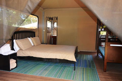 Castaways Moreton Island - Port Augusta Accommodation 1