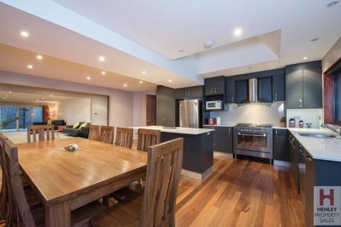 Gippsland Twelve Spacious & Central With Off Street Parking - Port Augusta Accommodation 1
