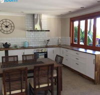 Takura Heights Modern Country Apartment with Pool Access - Port Augusta Accommodation