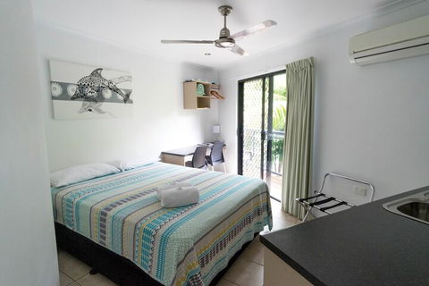 Airlie Beach Motor Lodge - Port Augusta Accommodation 7