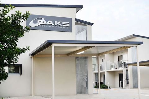 Oaks Middlemount Suites - Port Augusta Accommodation 3