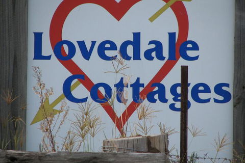 Lovedale Cottages - Port Augusta Accommodation 5