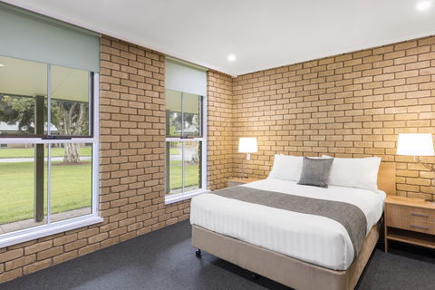 RACV Cobram Resort - Port Augusta Accommodation 4