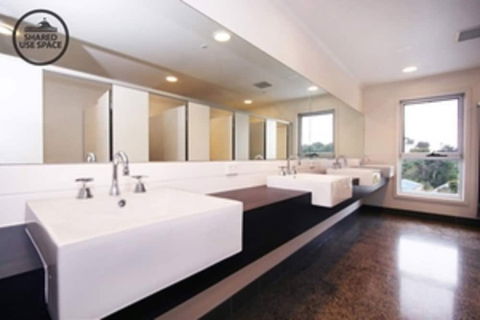 The Island Accommodation - Hostel - Port Augusta Accommodation 4