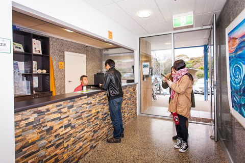 The Island Accommodation - Hostel - Port Augusta Accommodation 3