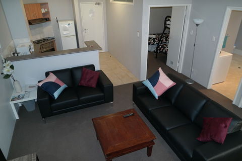 Duke's Apartments - Port Augusta Accommodation 4